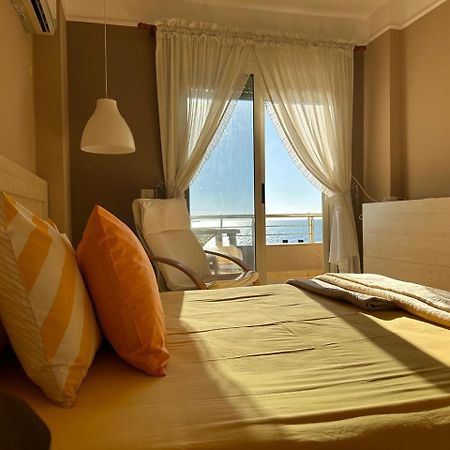 Beach View! Seaside Apartment Durrës 외부 사진