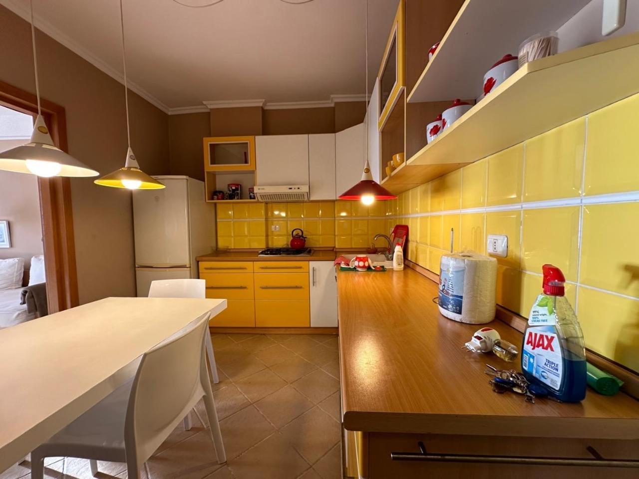 Beach View! Seaside Apartment Durrës 외부 사진